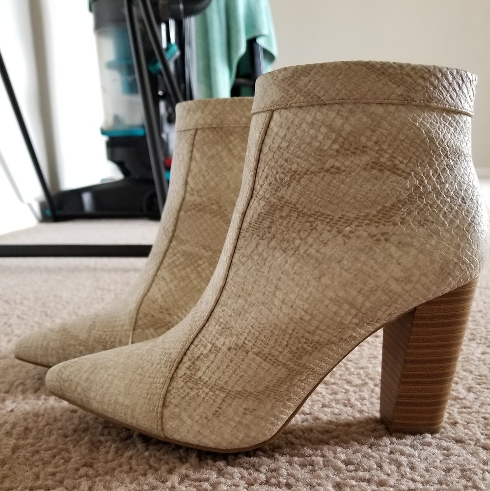 Snake print booties - Picture 3 of 4